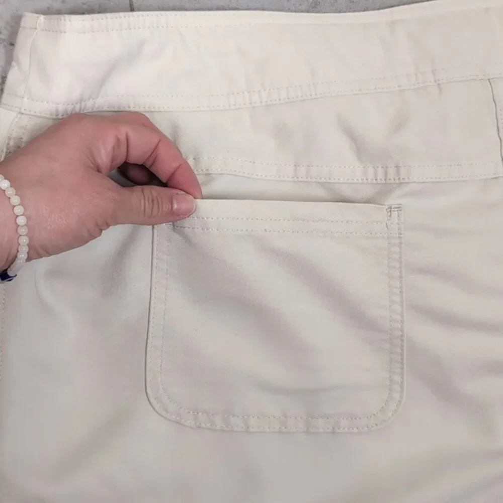 💠Northern Reflections Bermuda Shorts Lightweight Beige Womens Plus Size 18